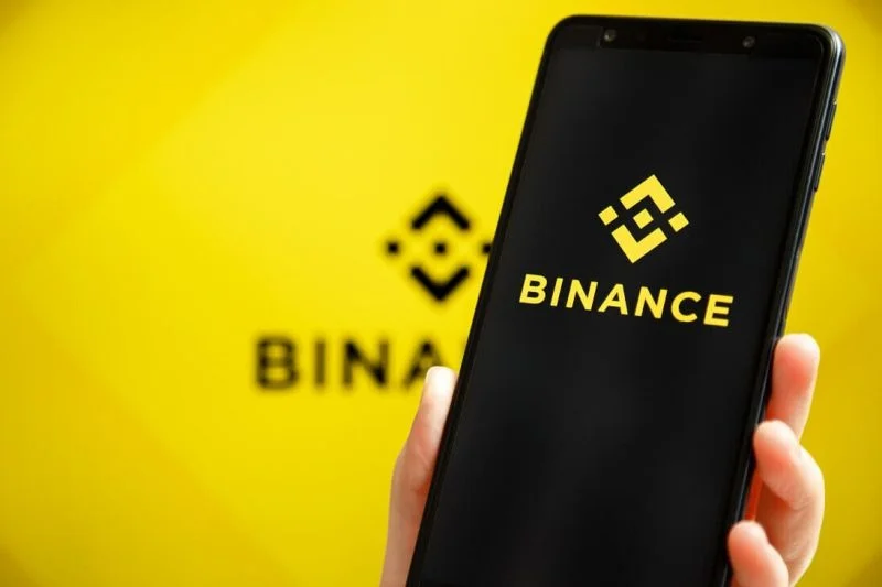 Binance's Mess: Trump's Pardon, Crypto's Future, and What the Hell is Going On?